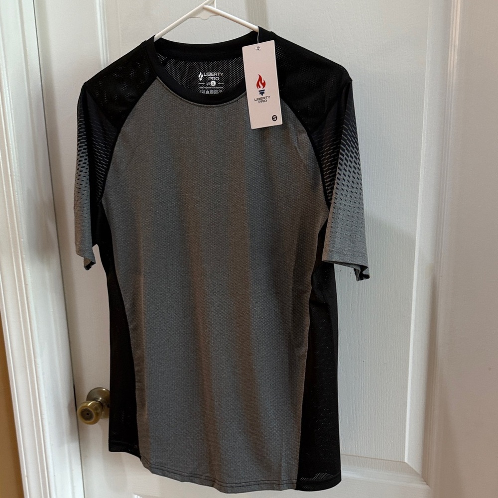 Liberty Pro Black and Gray Sports Tee